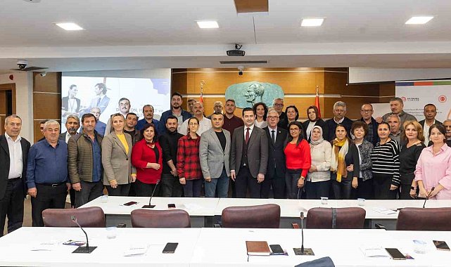 Muhtarlara akademik destek