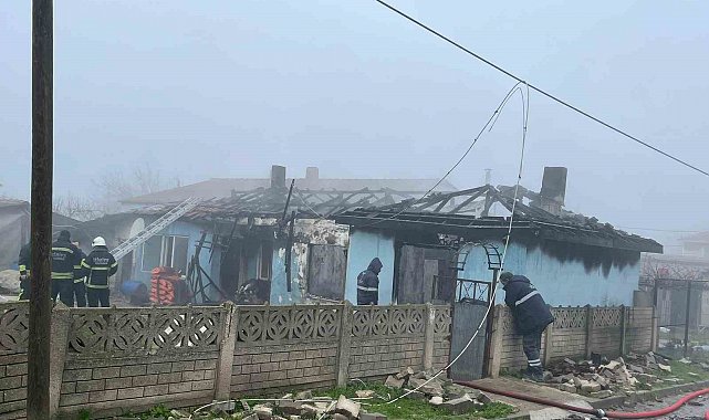 Muratlı'da ev yangını: 1 kişi dumandan etkilendi