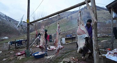Muş'ta asırlık kavurma geleneği yaşatılıyor