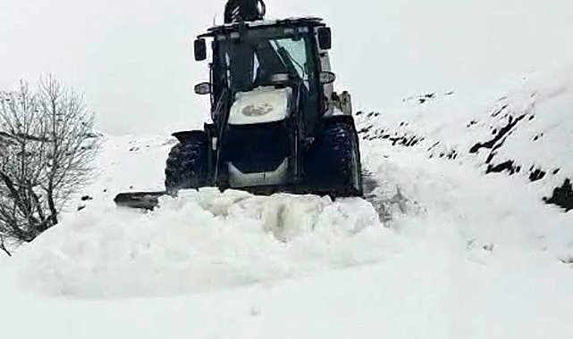 Muş'ta kar ve tipi nedeniyle kapanan 26 yerleşim yeri ulaşıma açıldı