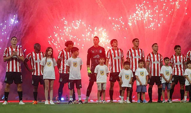 Muslera kurtardığı penaltılarla Estudiantes'e şampiyonluğu getirdi