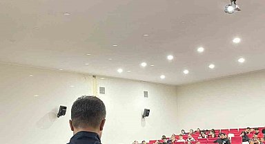 Nazilli İktisadi ve İdari Bilimler Fakültesi'nde 'Siber Güvenlik Semineri' düzenlendi