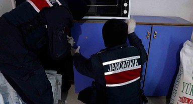 Nevşehir İl Jandarma Komutanlığından 3 ilde operasyon: 4 gözaltı