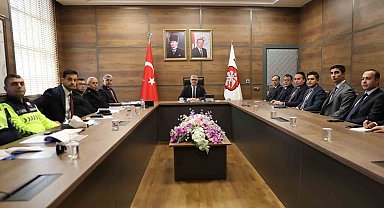 Niğde'de yeni yıl için güvenlik tedbirleri toplantıda değerlendirildi
