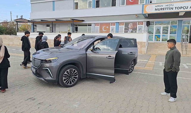 Öğrenciler TOGG'u yakından tanıdı