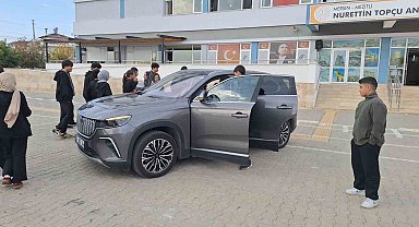 Öğrenciler TOGG'u yakından tanıdı