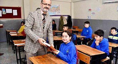 Öğrencilere Kur'an-ı Kerim hediye edildi