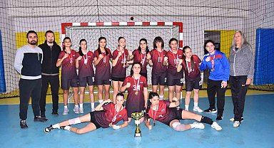 Okul Sporları Hentbol Yıldız Kızlar Müsabakaları sona erdi