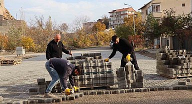 Oltu'da 115 bin metrekare parke taş döşendi