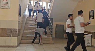 Onlarca öğrencinin bakıp geçtiği pet şişeyi, çöpe atan öğrenci çeyrek altını kazandı