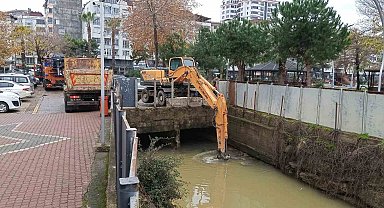 Ordu Büyükşehir, Fatsa'nın 30 yıldır temizlenmeyen altyapısına indi