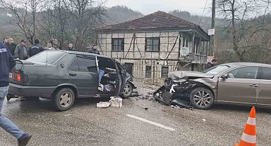 Ordu'da iki otomobil çarpıştı: 1 yaralı