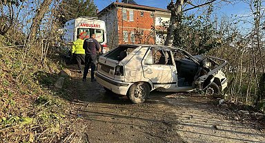 Ordu'da otomobil fındık bahçesine devrildi: Anne ve kızı yaralandı