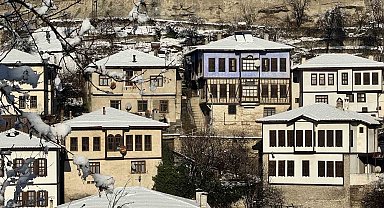 Osmanlı'nın parmak izi Safranbolu kar manzaralarıyla mest etti