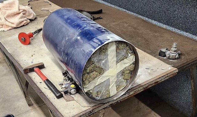 Oto gaz tüplerine gizlenen 70 kilo esrar yakalandı