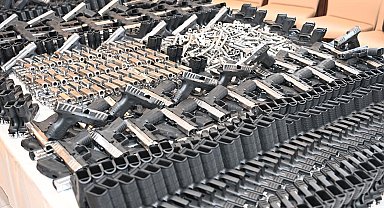 Otobüsten 46 bin silah parçası çıkmıştı, 6 şüpheli adliyeye sevk edildi