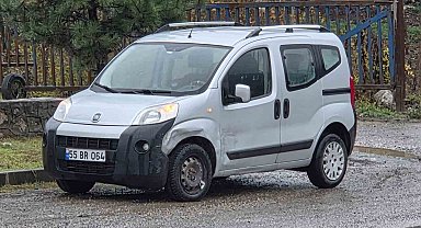 Otomobil ile hafif ticari araç çarpıştı: 2 yaralı