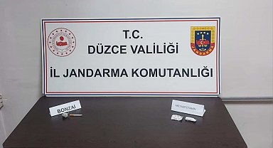 Otomobilin havalandırma menfezinden uyuşturucu çıktı