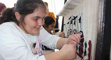 Özel bireyler mutfağa girip yaptıkları kurabiyelerle ağızları tatlandırdı