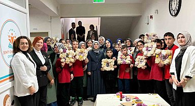 Özel öğrenciler kaynaştı sergi ilgi topladı