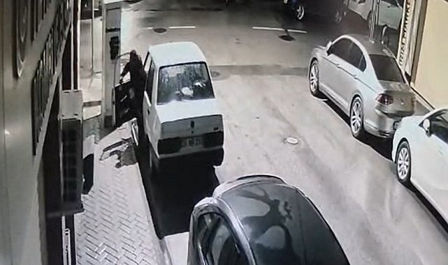 Park halindeki araçtan oto teyp çalan şüpheli yakalandı