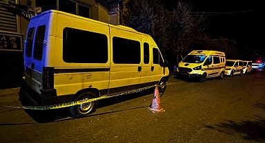 Park halindeki minibüsü kurşunlayıp kaçtılar