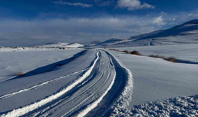Patnos'ta karla mücadele devam ediyor