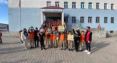 Patnos'ta öğrencilerine anlamlı destek