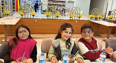 Patnoslu öğrenciler "Toti ile Poti" oyununu izledi