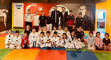 Pazarlar'da başarılı sporculara Bursa gezisi ödülü
