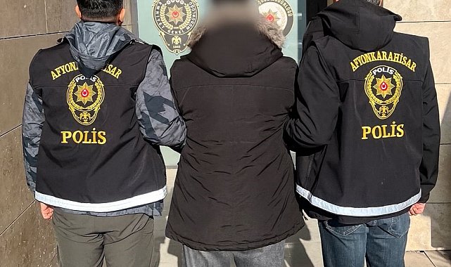 Polis 3 farklı suçtan hapis cezası ile aranan şahsı yakaladı