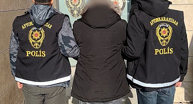 Polis 3 farklı suçtan hapis cezası ile aranan şahsı yakaladı