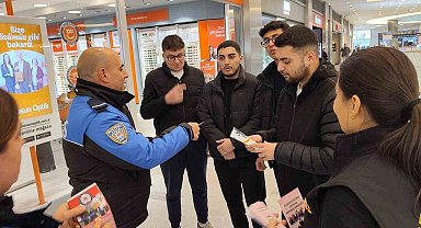 Polis vatandaşları bilgilendirmeye devam ediyor