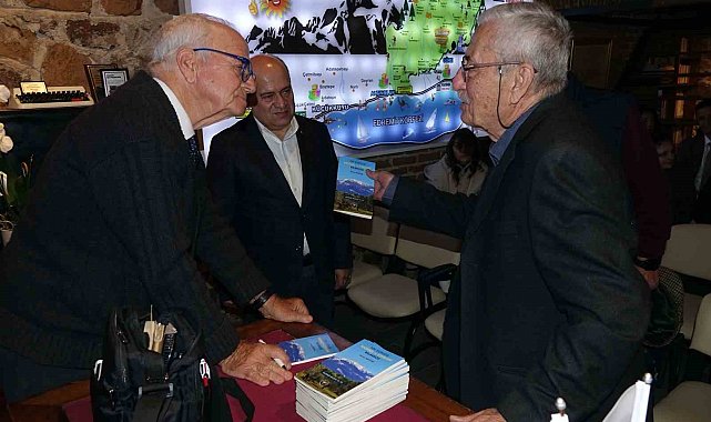 Prof. Dr. Kenan Mortan'ın "100 Soruda Kazdağları ve Etekleri Kılavuzu" kitabı tanıtıldı
