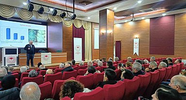 Prof. Dr. Yeninar: "Arı ölümlerinin çoğu kışlamaya bağlı ortaya çıkıyor"