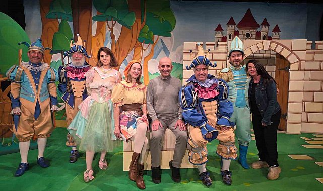 "Her Çocuğa Bir Tiyatro, Her Kalbe Kitap Sevgisi"