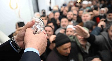 Regaip Kandilinde Sakal-ı Şerif ziyarete açıldı