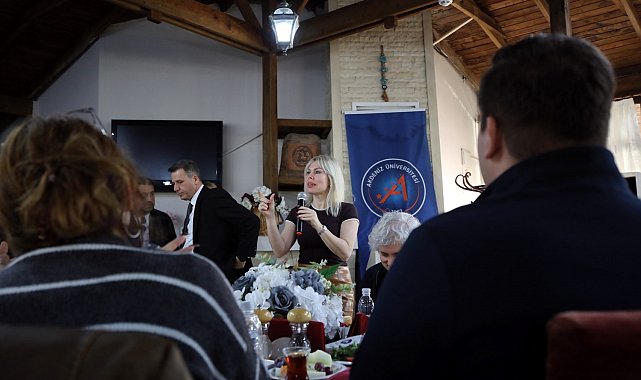 Rektör Prof. Dr. Özkan: "Öğrencilerimizi sadece üniversitenin bir parçası olarak değil, bu kurumun nefesi, enerjisi ve geleceği olarak görüyorum"