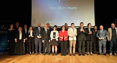 Rektör Savaş, 2024 Genç Bilim İnsanı Ödülleri programına katıldı