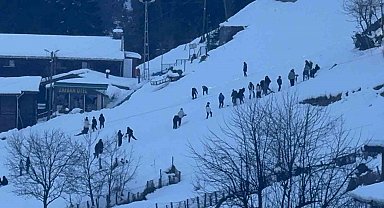 Rize'de zirvelerde 'karlı güneş' güzelliği