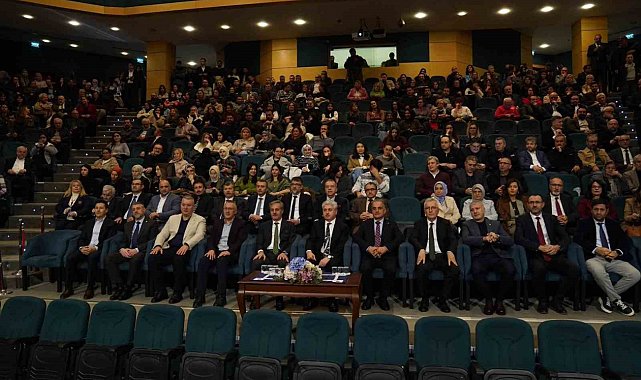 Sakarya Üniversitesi "Araştırma Üniversitesi" statüsünü törenle kutladı