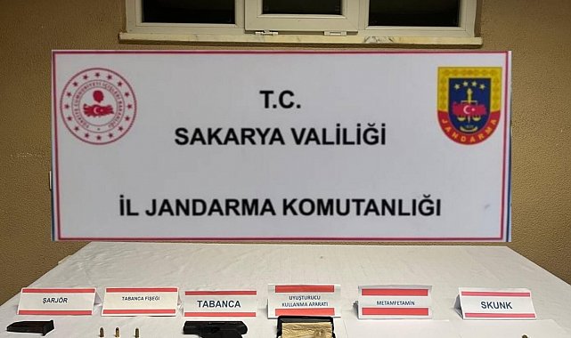 Sakarya'da jandarmadan uyuşturucuya geçit yok: 2 şahıs tutuklandı