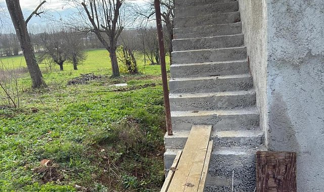 Sakarya'da merdivenden düşen şahıs yaralandı