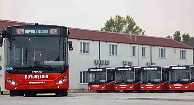 Sakarya'da toplu ulaşım filosuna 5 yeni metrobüs daha eklendi