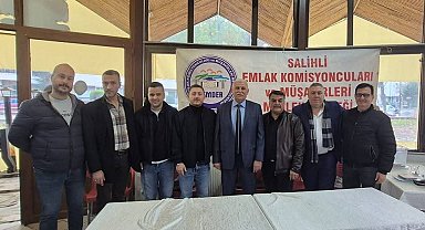 Salihli emlakçılarda başkan değişti