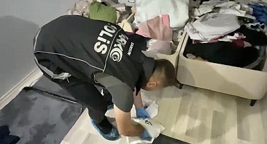 Samsun'da bazanın altında 1 kilo 727 gram metamfetamin ele geçti