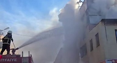 Şanlıurfa'da halı yıkama atölyesinde yangın