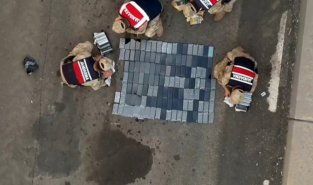 Şanlıurfa'da jandarmadan kaçakçılık operasyonu: 249 cep telefonu ele geçirildi