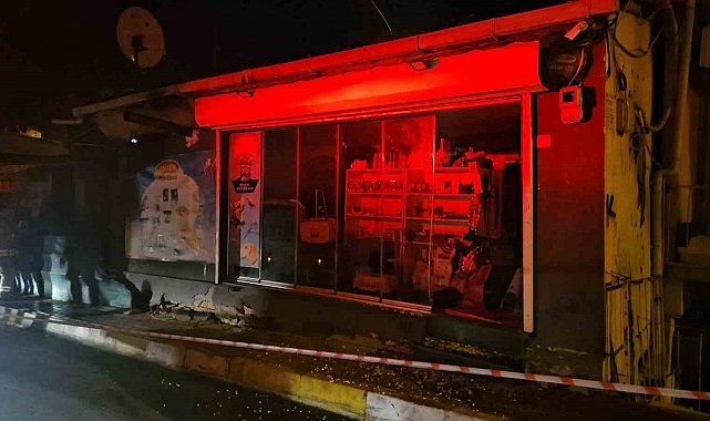 Sarıyer'de üst katı kayan bina gecekonduya yaslandı: Facianın eşiğinden dönüldü