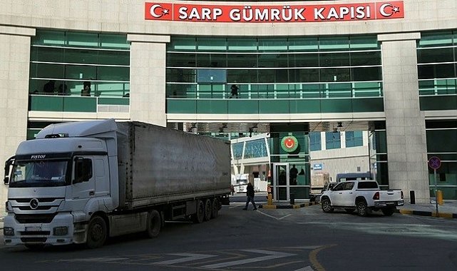 Sarp Sınır Kapısı'nda Kasım'da rekor tır trafiği